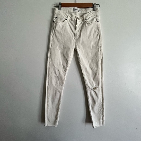 Zara White Cream Distressed Skinny Ankle High Rise Jeans - Picture 1 of 7